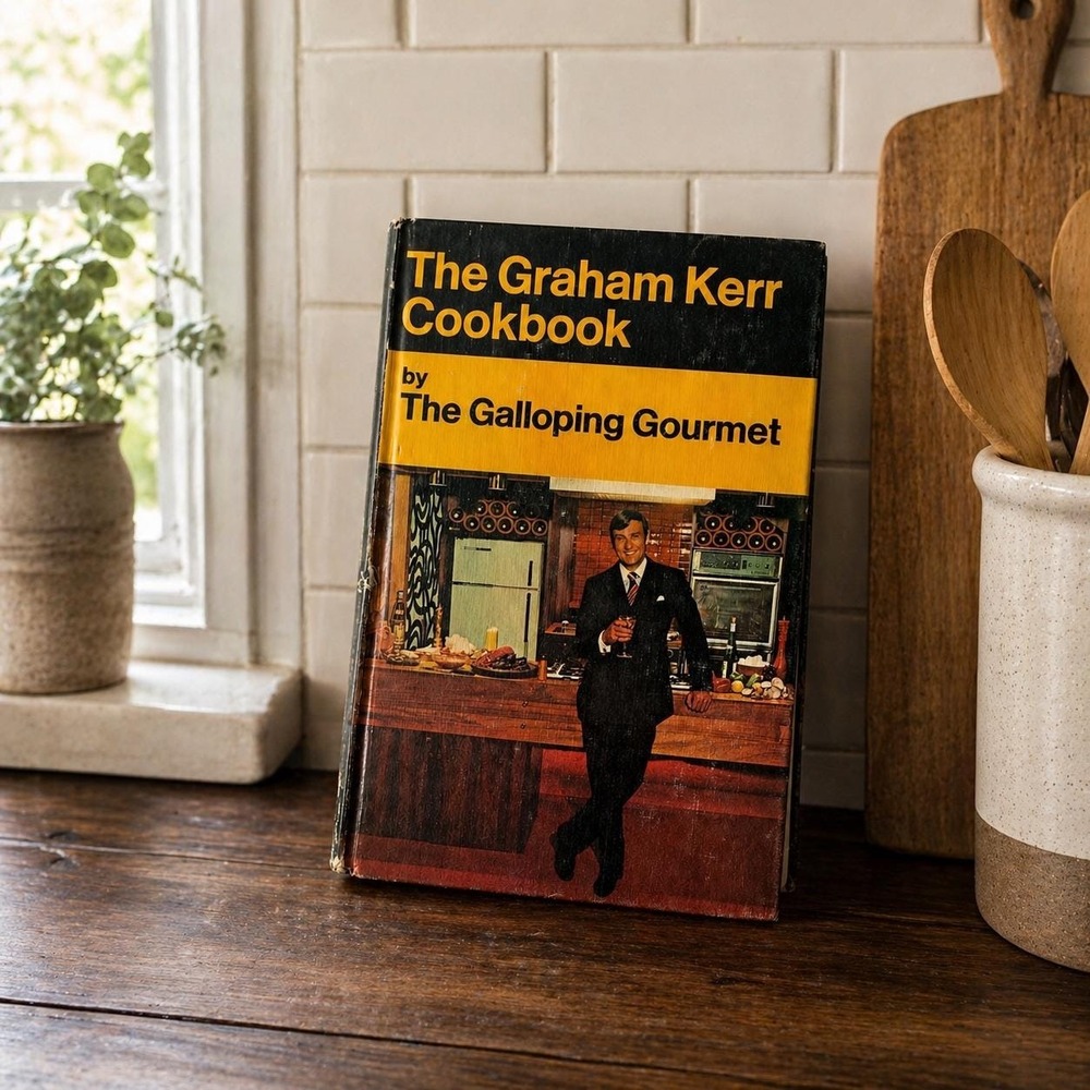 Graham Kerr Cookbook Galloping Gourmet Vintage 1960s MCM Retro Kitchen Hardcover